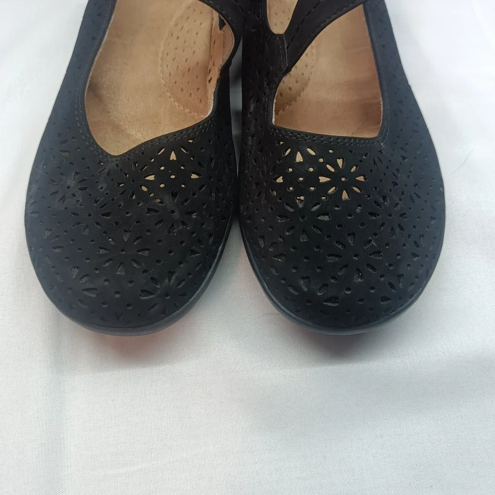 Bjorndal Wildflower Bexley Black Mary Jane Floral Cutout Shoes Womens 7M Cottage